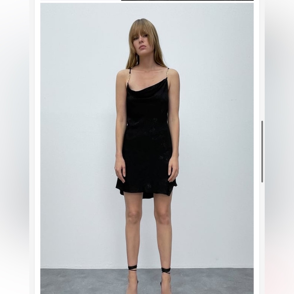 CHAIN MINI DRESS